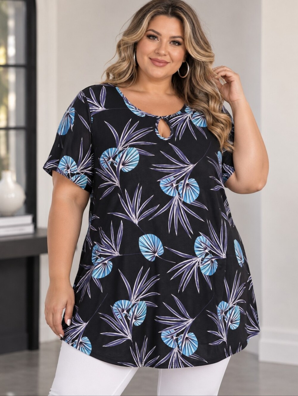 NWOT  Monnuro | Floral print Swing top